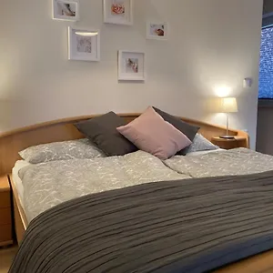 Am Hühnerberg Apartment
