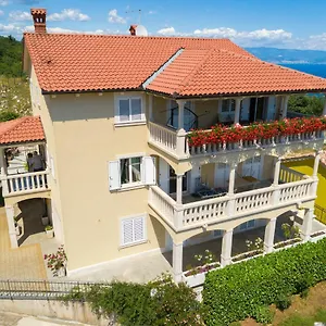 apartman-en.primorje-gorskikotar.com/